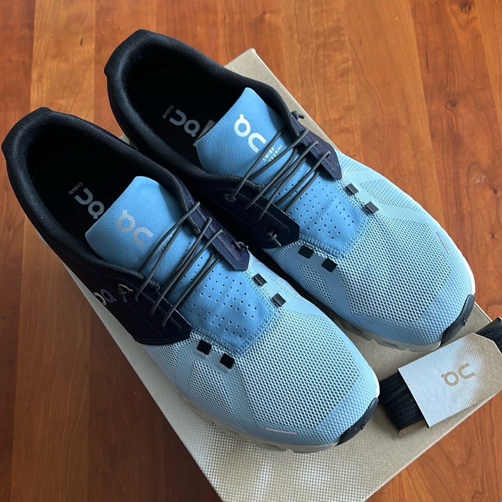 On Cloud  5 mens blue sneakers size 13